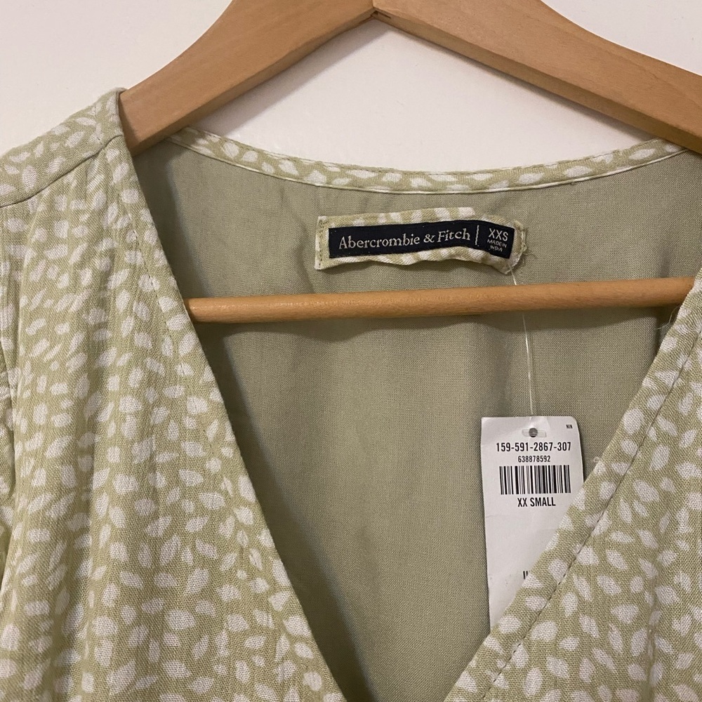 Abercrombie & Fitch Light Green Mini Wrap Dress - Picture 6 of 6